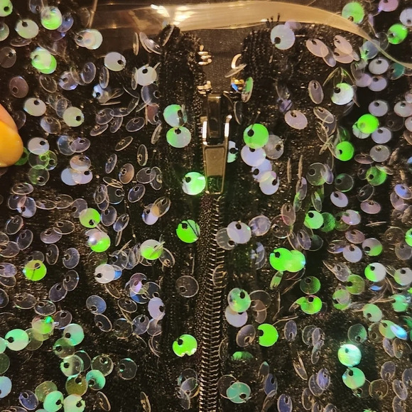 Pear Culture Deep V-Neck Ombre Sequin X-Back High Slit Long Dress - Picture 10 of 12